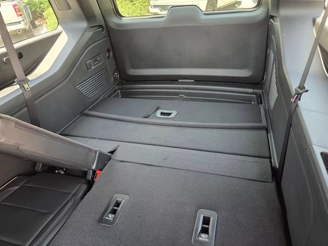 New 2026 GMC Yukon XL Elevation w/ Elevation Premium Package AWD/4WD image 7