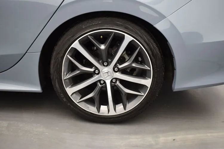 Used 2024 Honda Civic Touring image 35