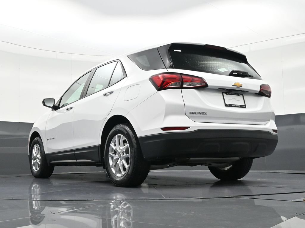 Used 2022 Chevrolet Equinox LS image 29