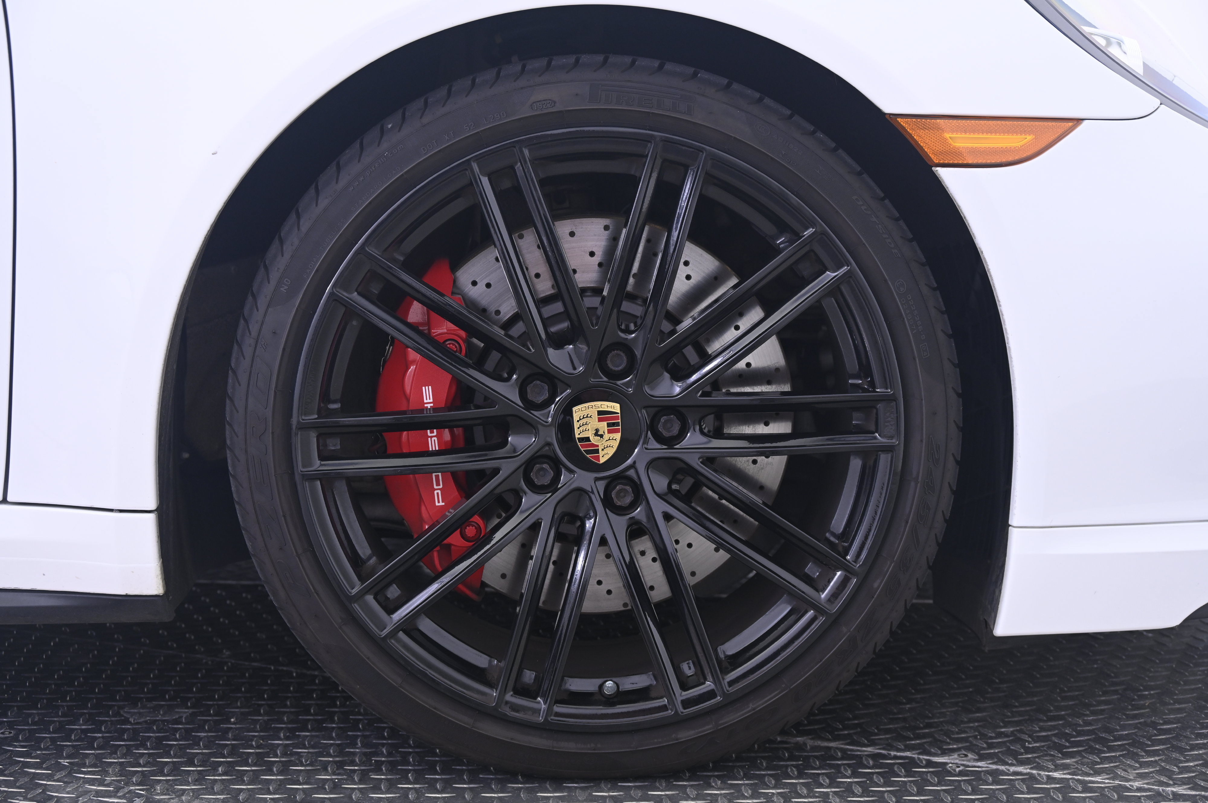 Used 2017 Porsche 911 Turbo AWD/4WD image 14