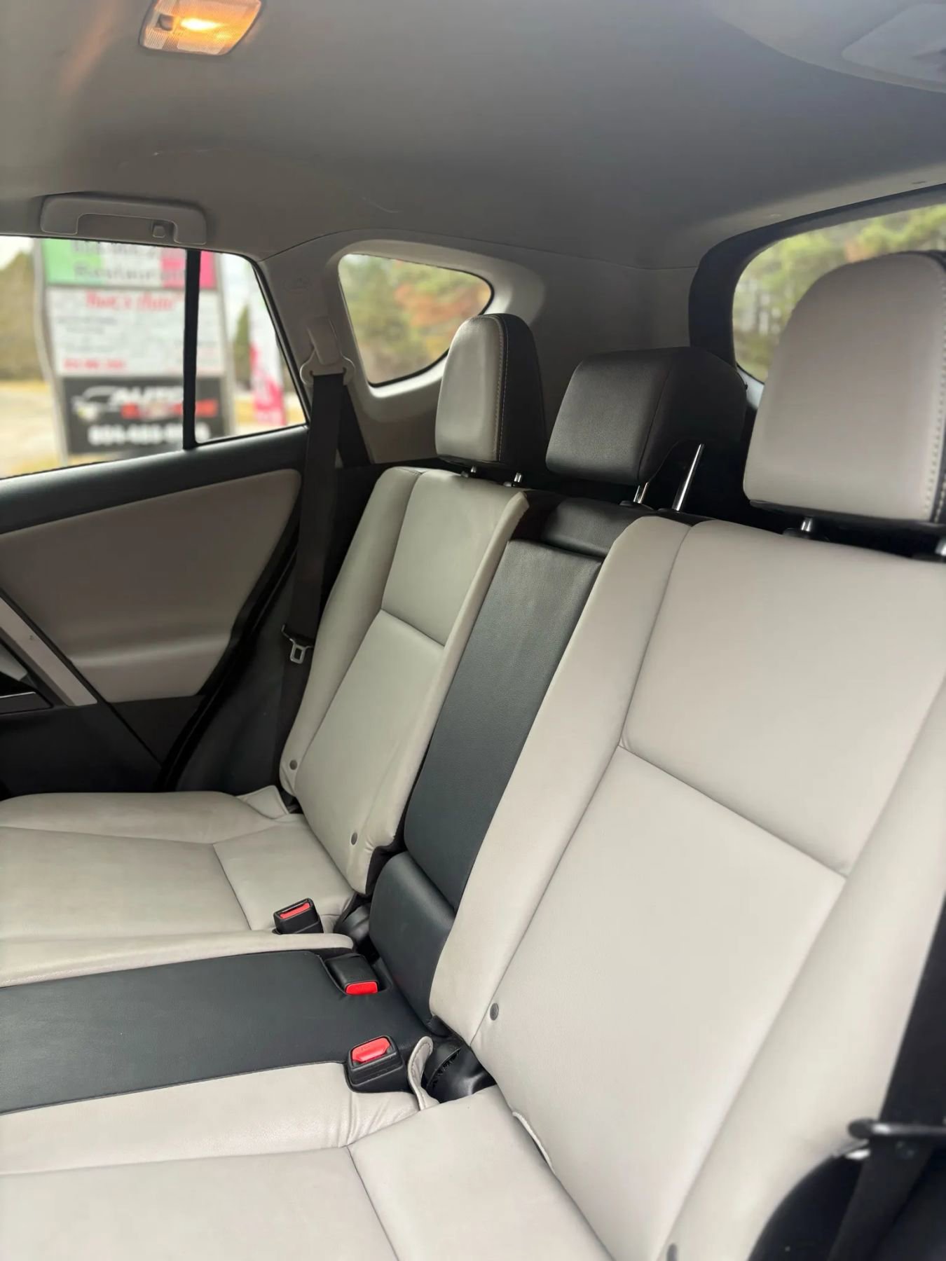 Used 2016 Toyota RAV4 Limited image 17