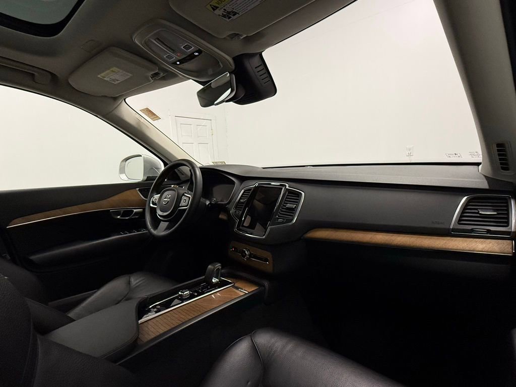 Used 2024 Volvo XC90 T8 Core image 22