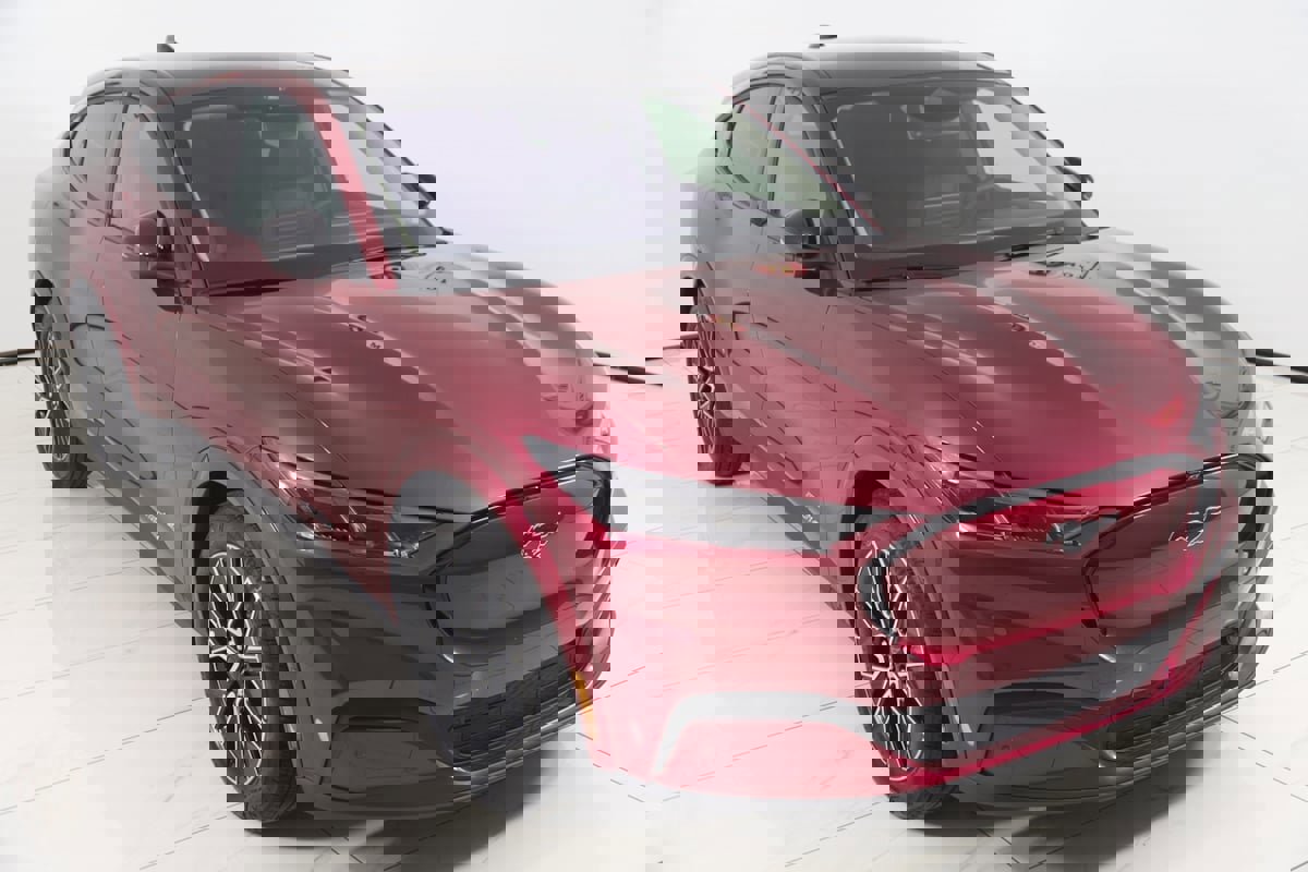 Used 2025 Ford Mustang Mach-E Premium w/ Interior Protection Package image 57