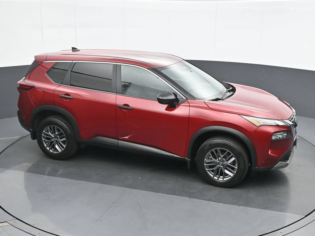 Used 2023 Nissan Rogue S AWD/4WD image 31
