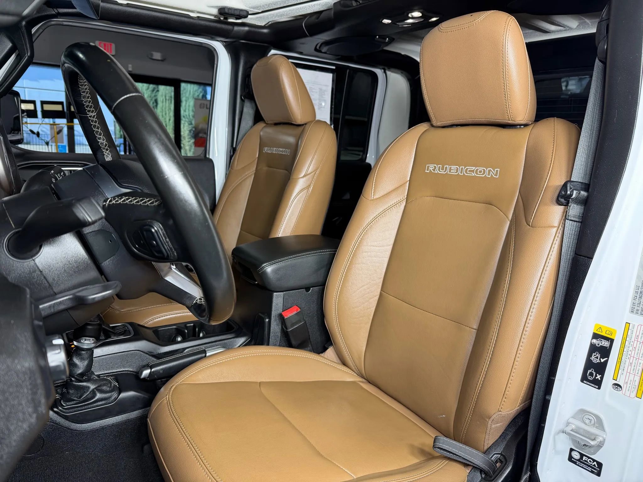 Used 2021 Jeep Gladiator Rubicon AWD/4WD image 16