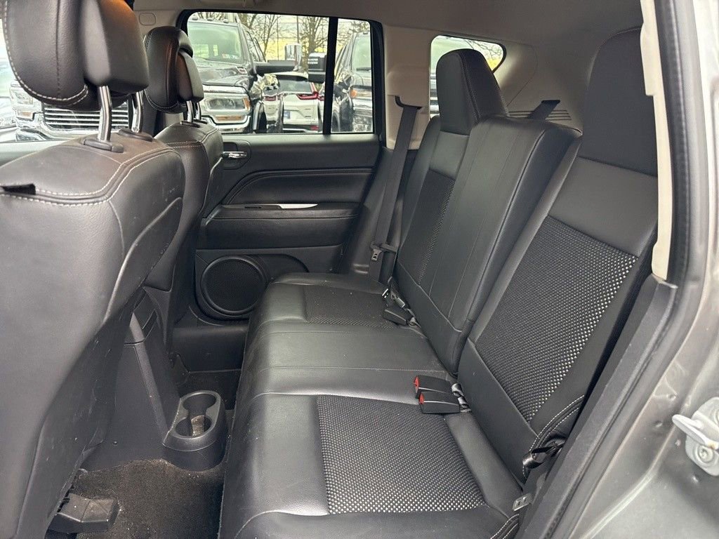 Used 2014 Jeep Compass Latitude w/ Sun/Sound Group image 9