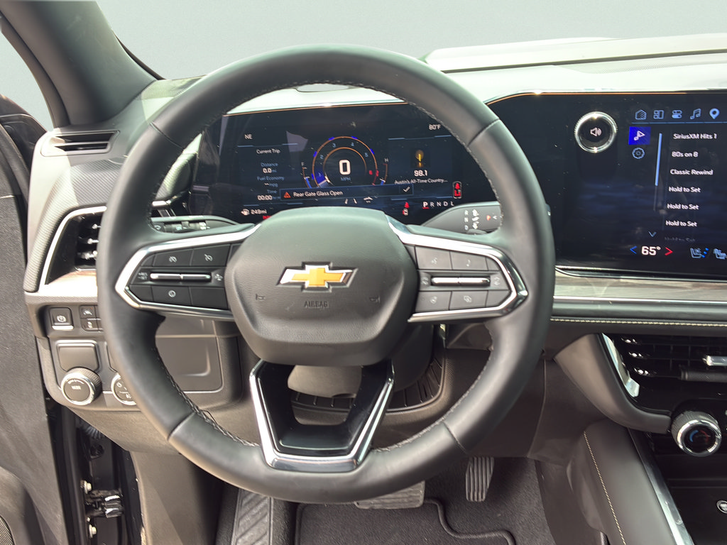 Used 2026 Chevrolet Suburban Premier RWD image 28