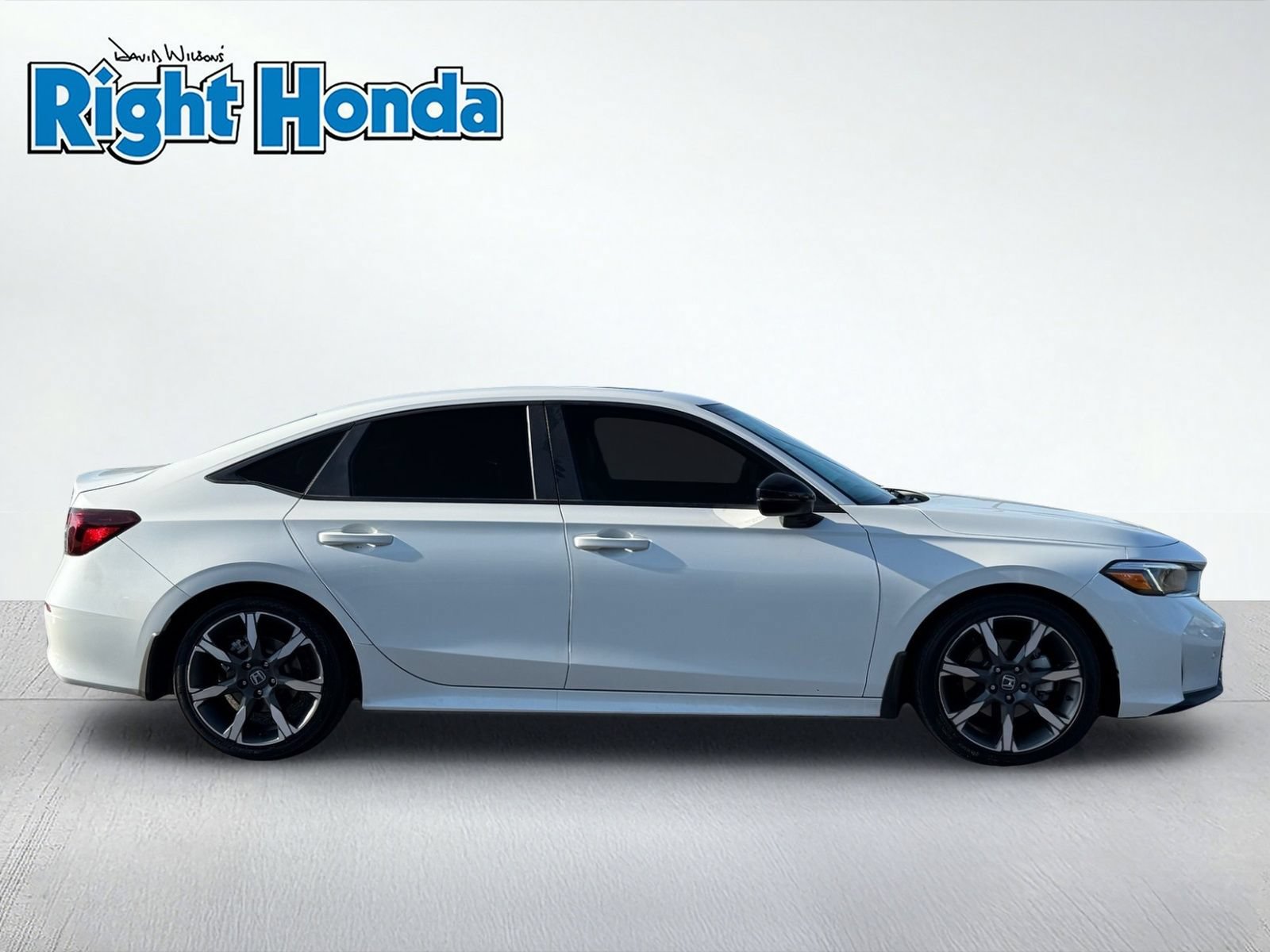 Used 2025 Honda Civic Sport Touring image 9