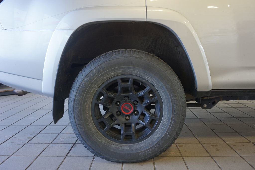 Certified 2022 Toyota 4Runner SR5 Premium w/ TRD Black Wheel Package (TMS) AWD/4WD image 8