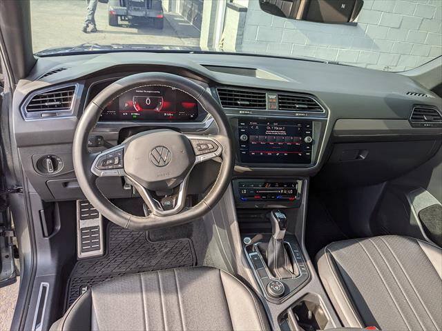 Used 2023 Volkswagen Tiguan SE R-Line AWD/4WD image 14