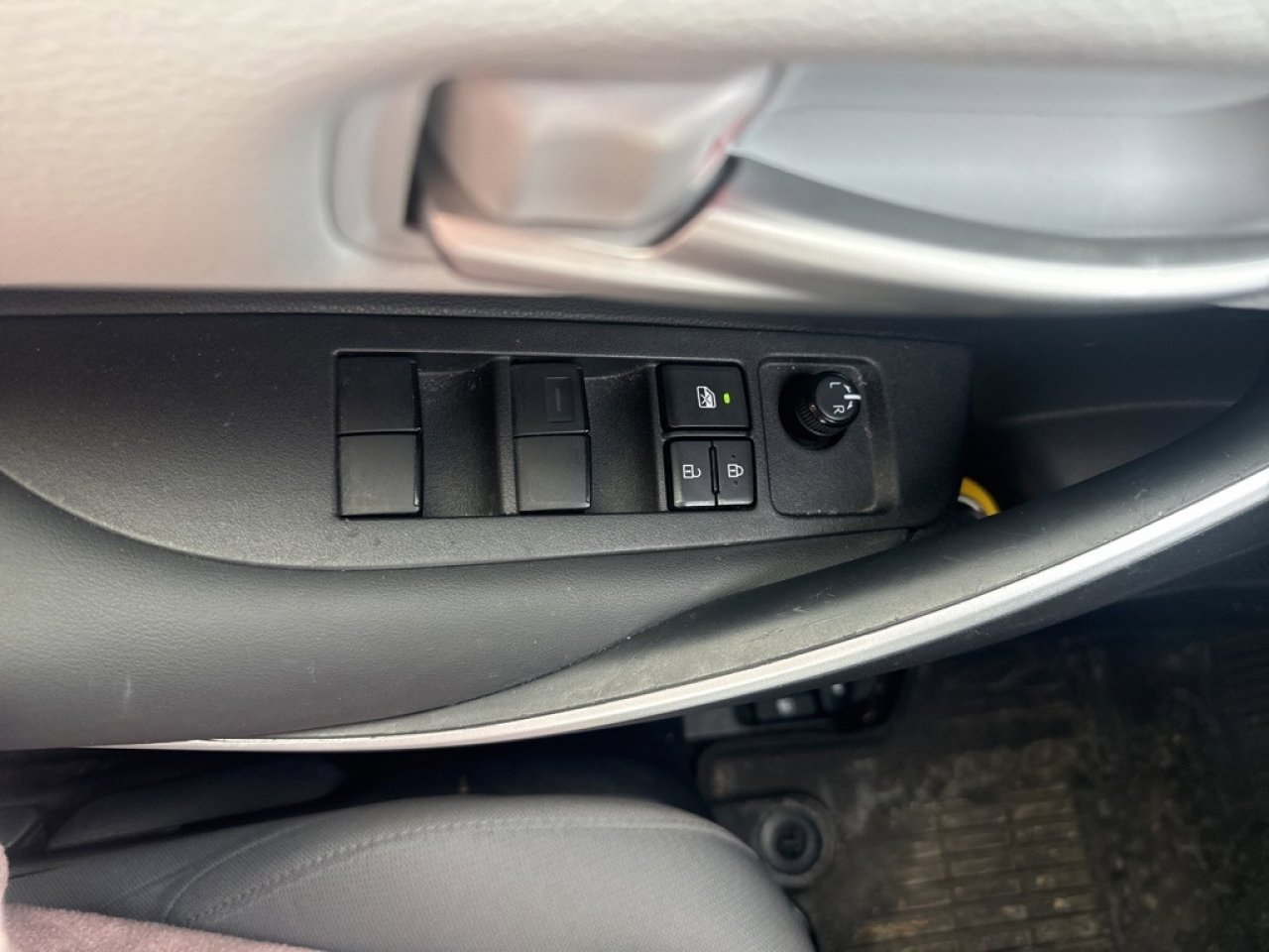 Used 2023 Toyota Corolla SE image 23