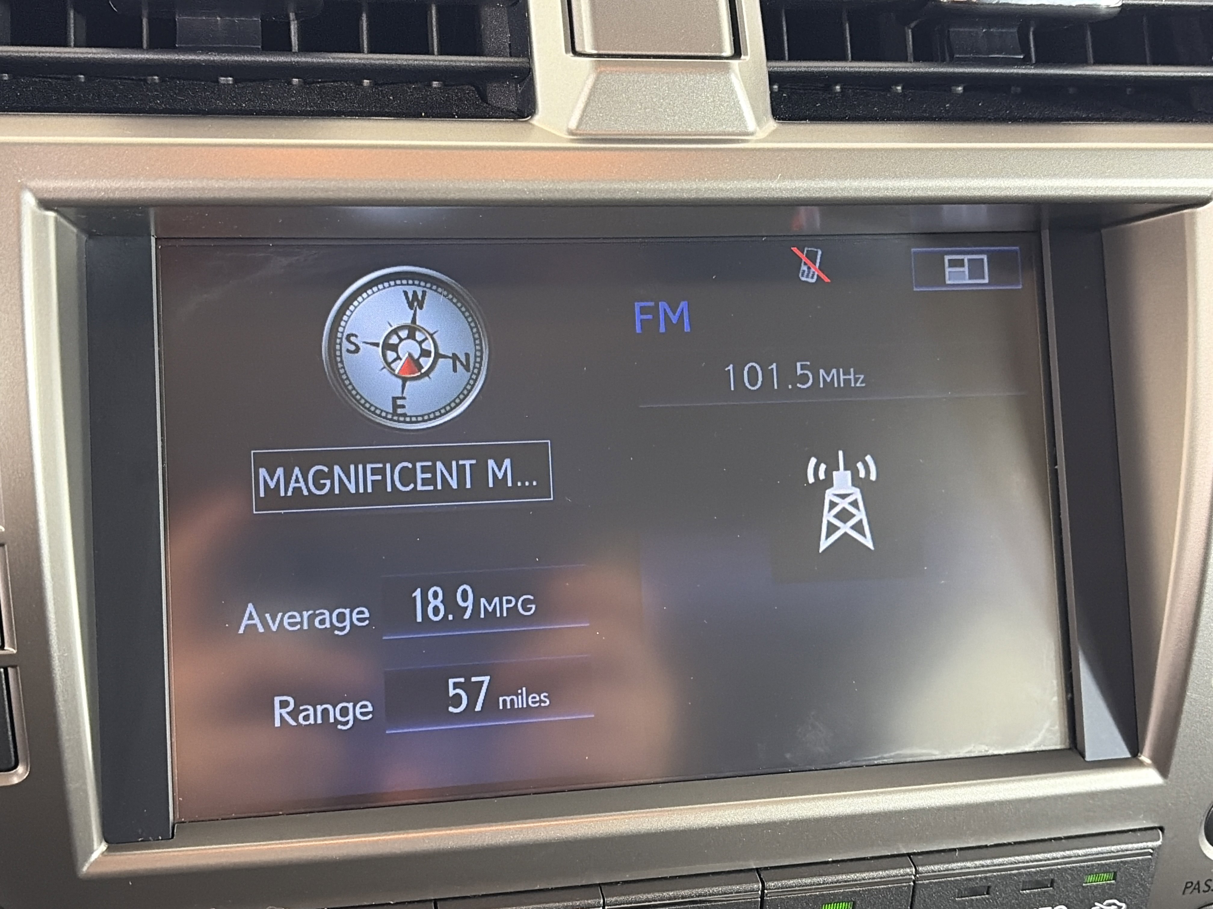 Used 2021 Lexus GX 460 Premium w/ Accessory Package image 18