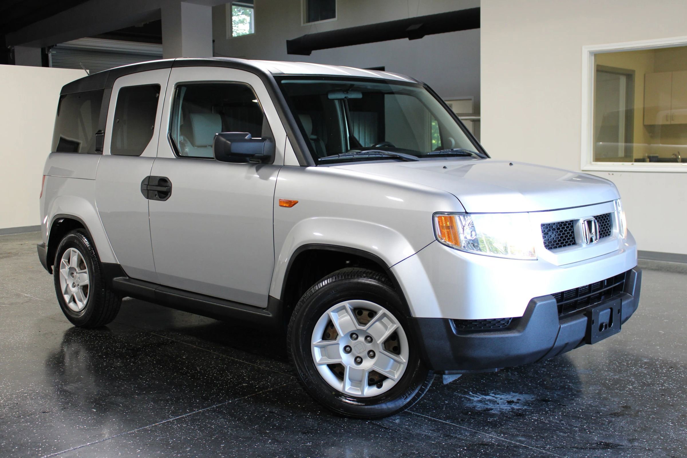 Used 2011 Honda Element LX image 31