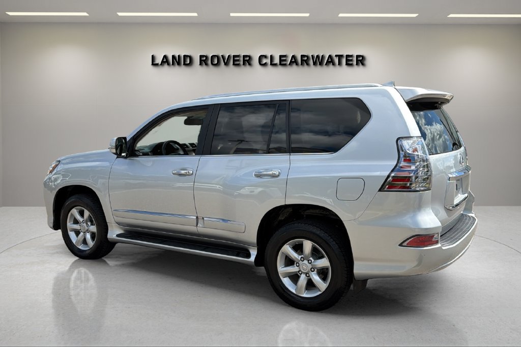 Used 2016 Lexus GX 460 w/ Preferred Accessory Package AWD/4WD image 3