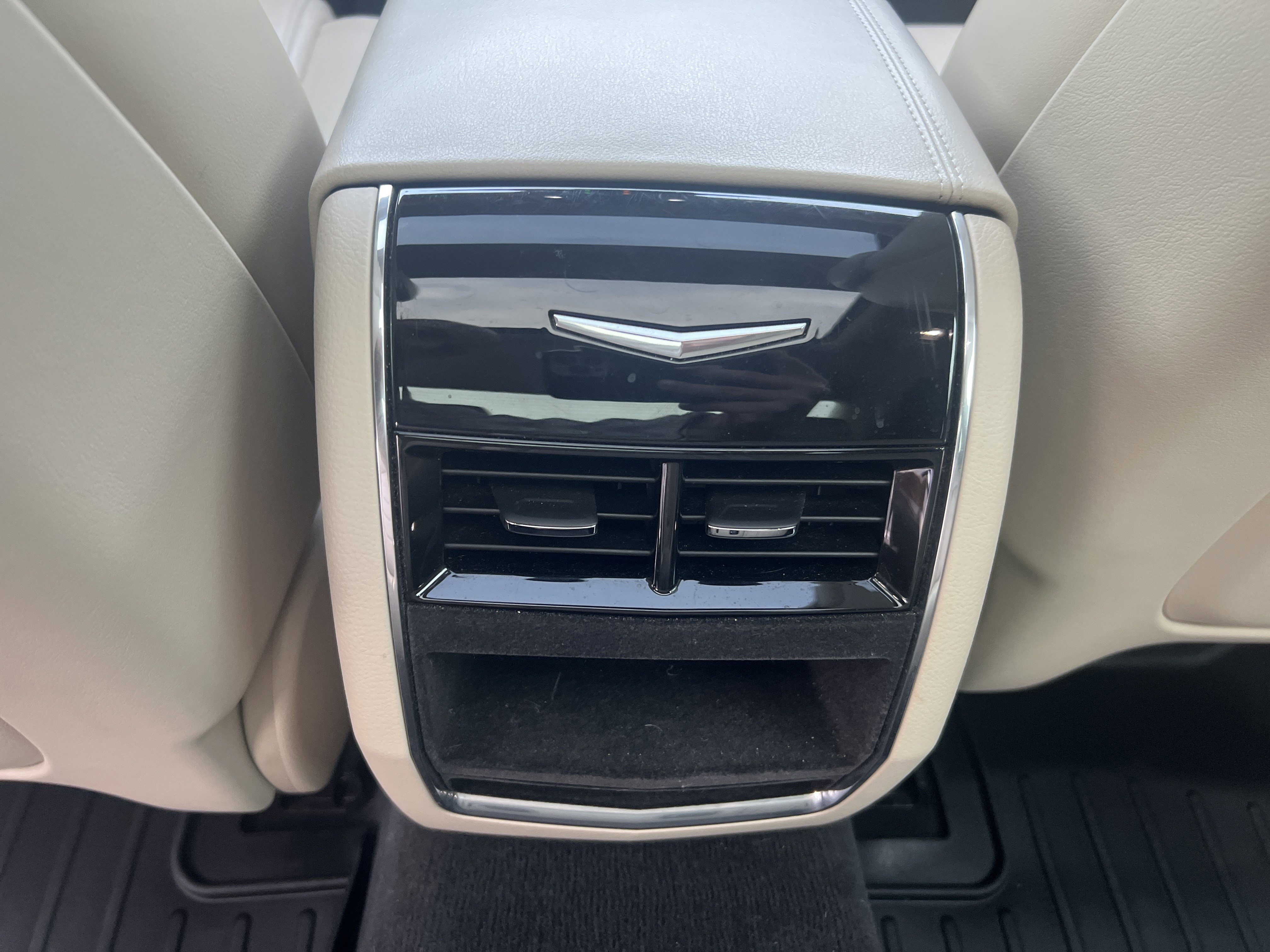 Used 2018 Cadillac CT6 AWD image 27
