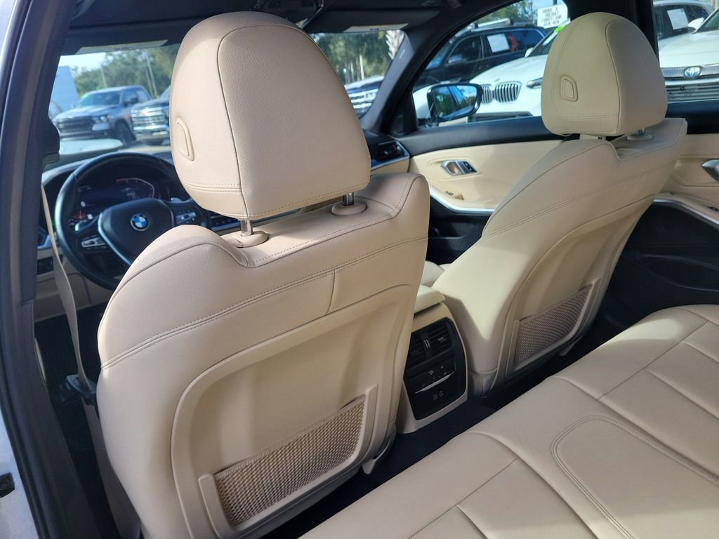 Used 2021 BMW 330i xDrive Sedan w/ Premium Package image 13