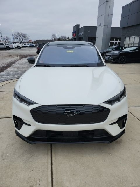 New 2025 Ford Mustang Mach-E GT video 3