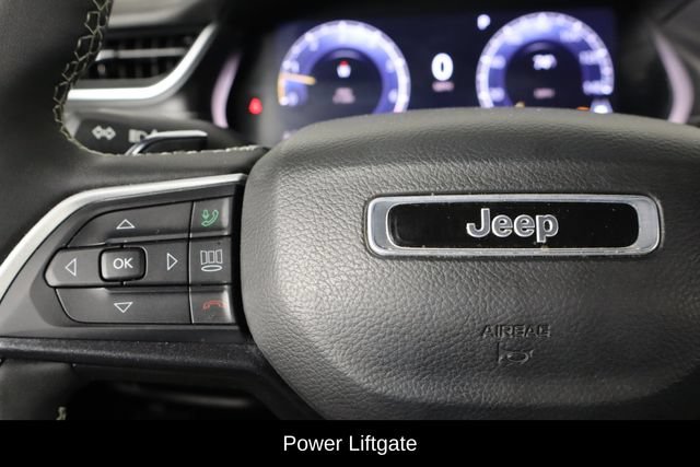 Used 2023 Jeep Grand Cherokee L Laredo AWD/4WD image 8