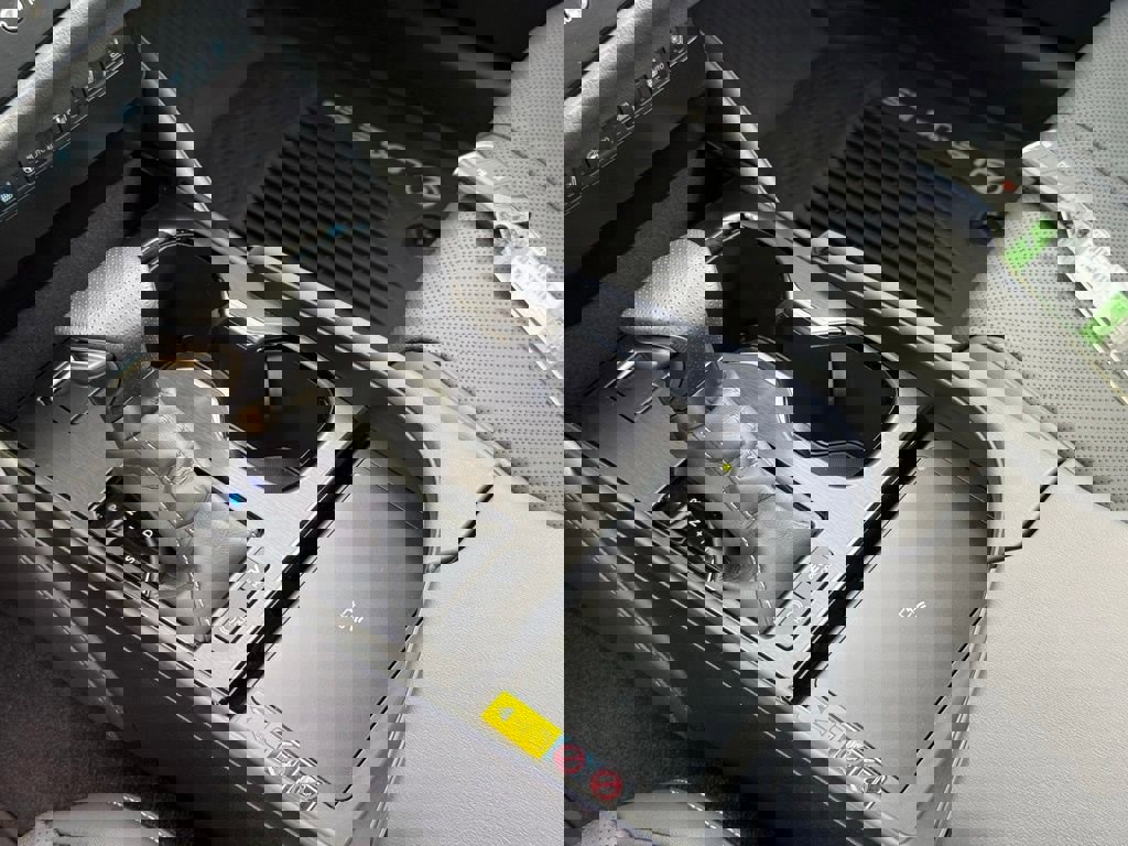 Certified 2024 Lexus ES 300h F Sport image 35