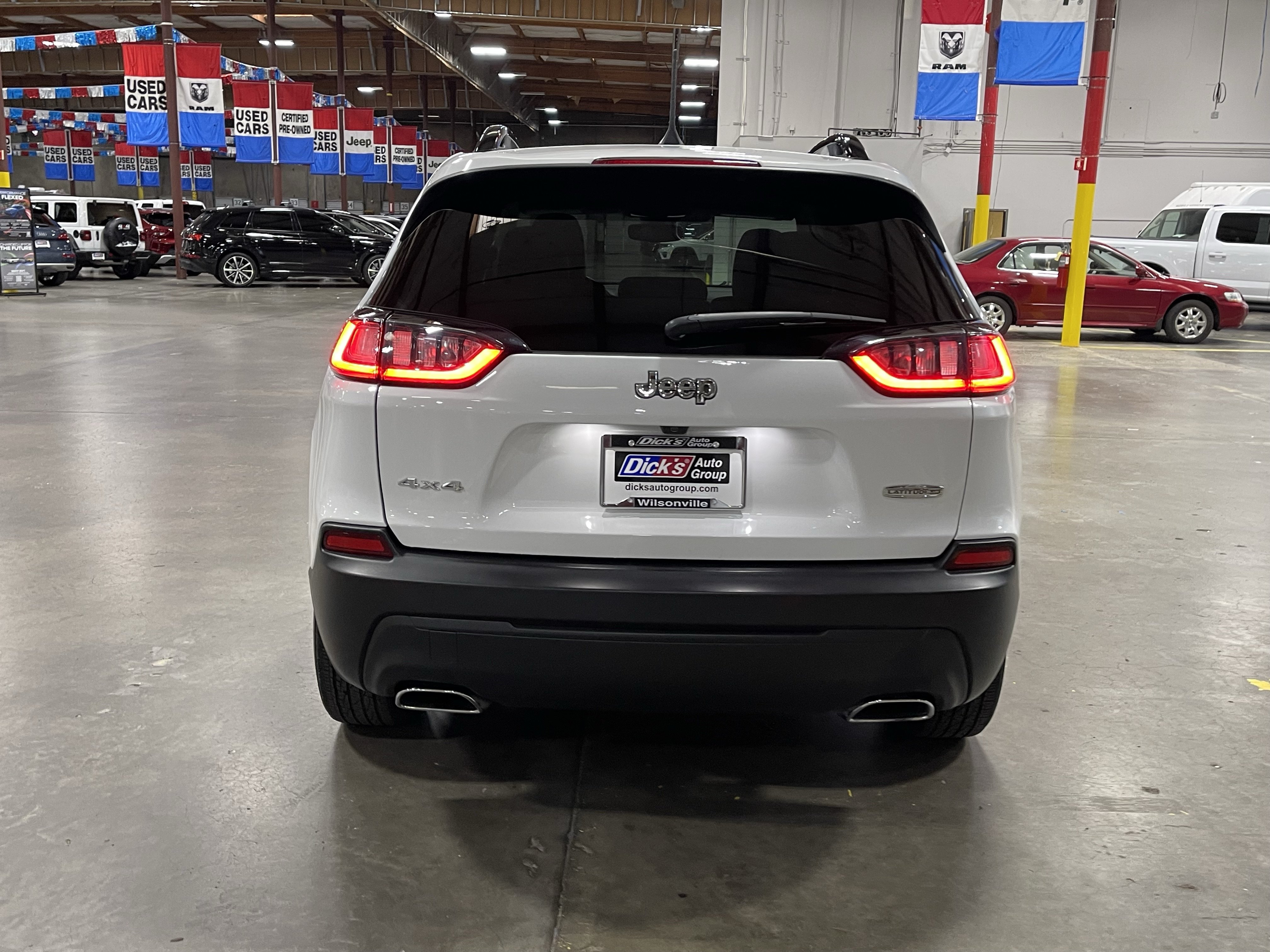 Used 2022 Jeep Cherokee Latitude Lux AWD/4WD image 4