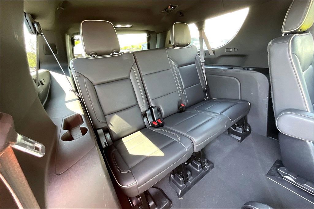 Used 2023 GMC Yukon XL SLT image 28