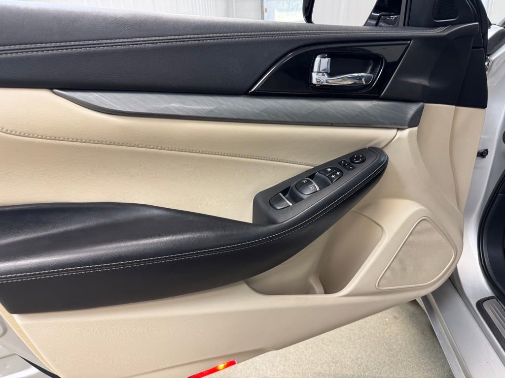 Used 2016 Nissan Maxima 3.5 SL image 8