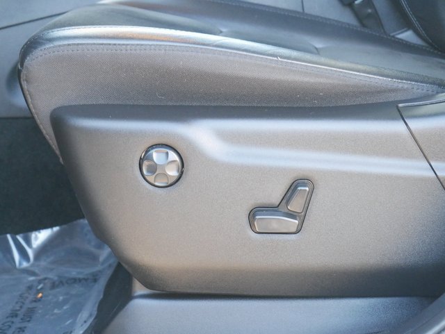 Used 2022 Jeep Grand Cherokee Laredo X image 13