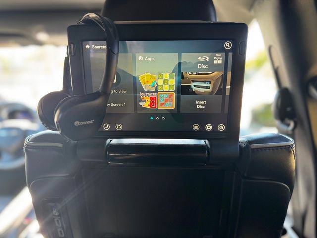 Used 2018 Chrysler Pacifica Limited w/ Advanced Safetytec Group FWD image 39