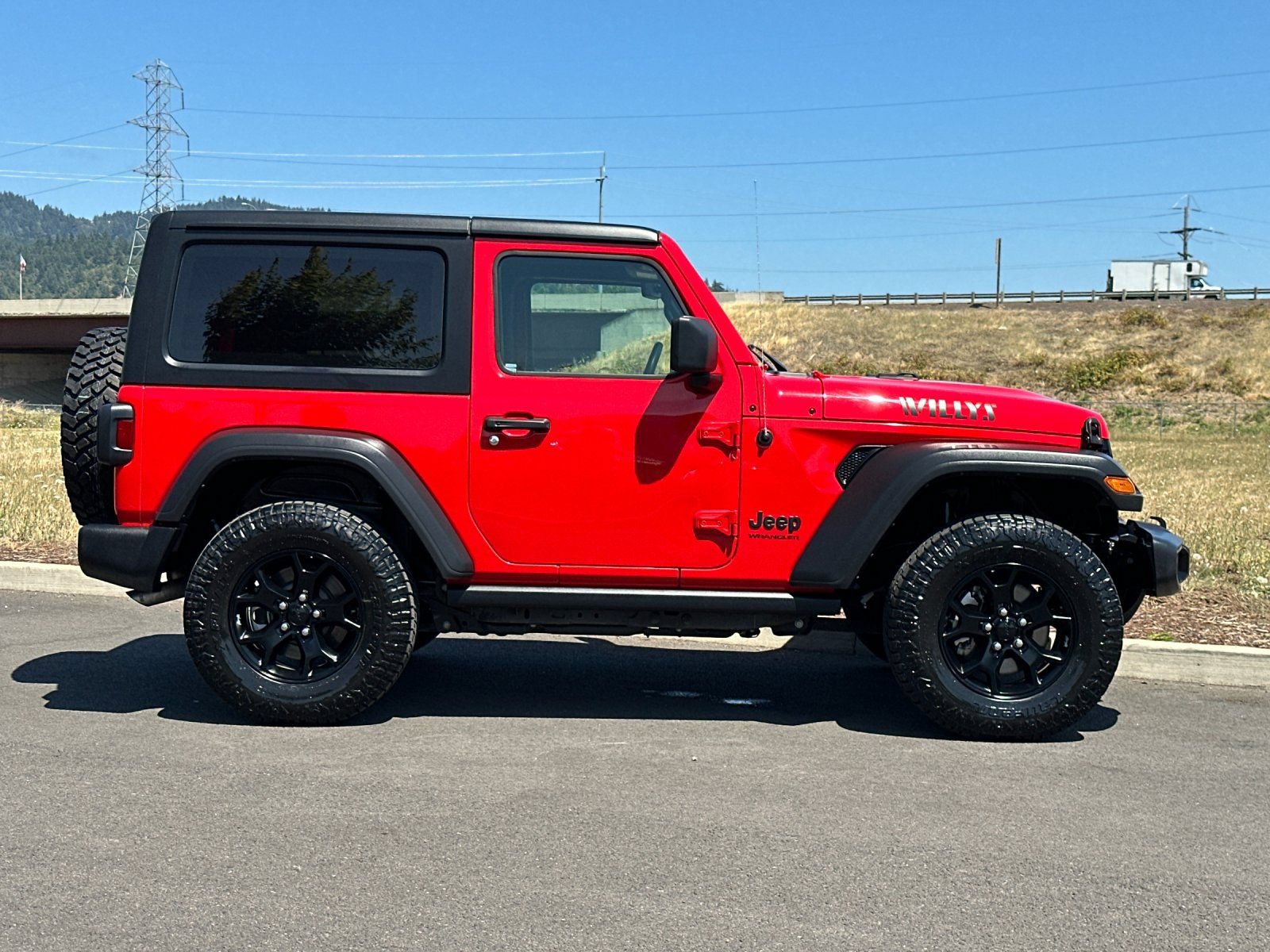 Used 2022 Jeep Wrangler Sport AWD/4WD image 2