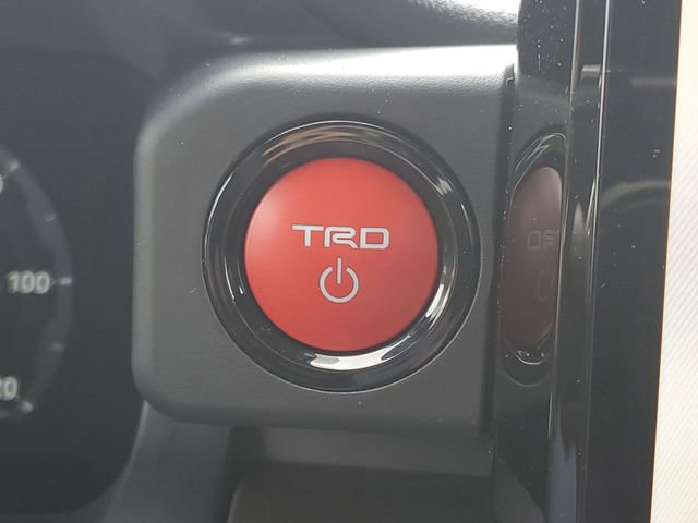 Used 2025 Toyota Tacoma TRD Off-Road image 20