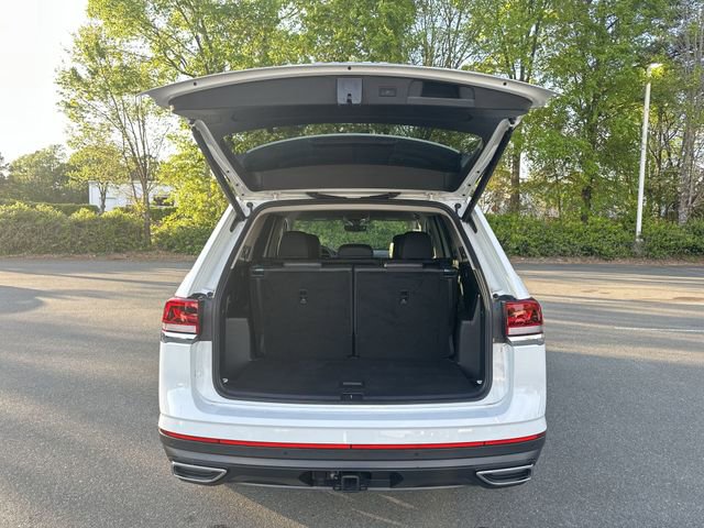 Used 2025 Volkswagen Atlas SE w/ Black Wheel Package image 33