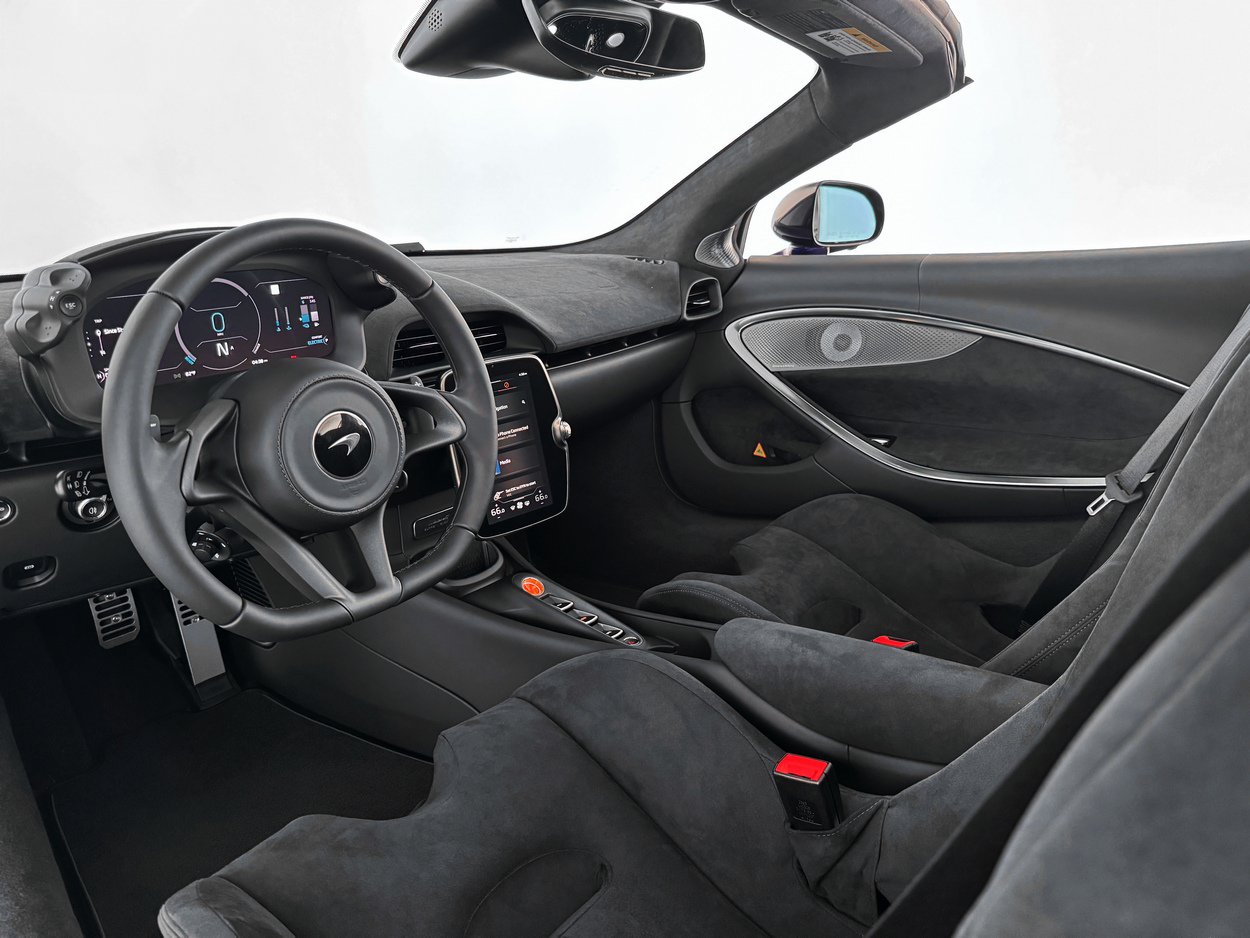 New 2026 McLaren Artura Spider RWD image 27