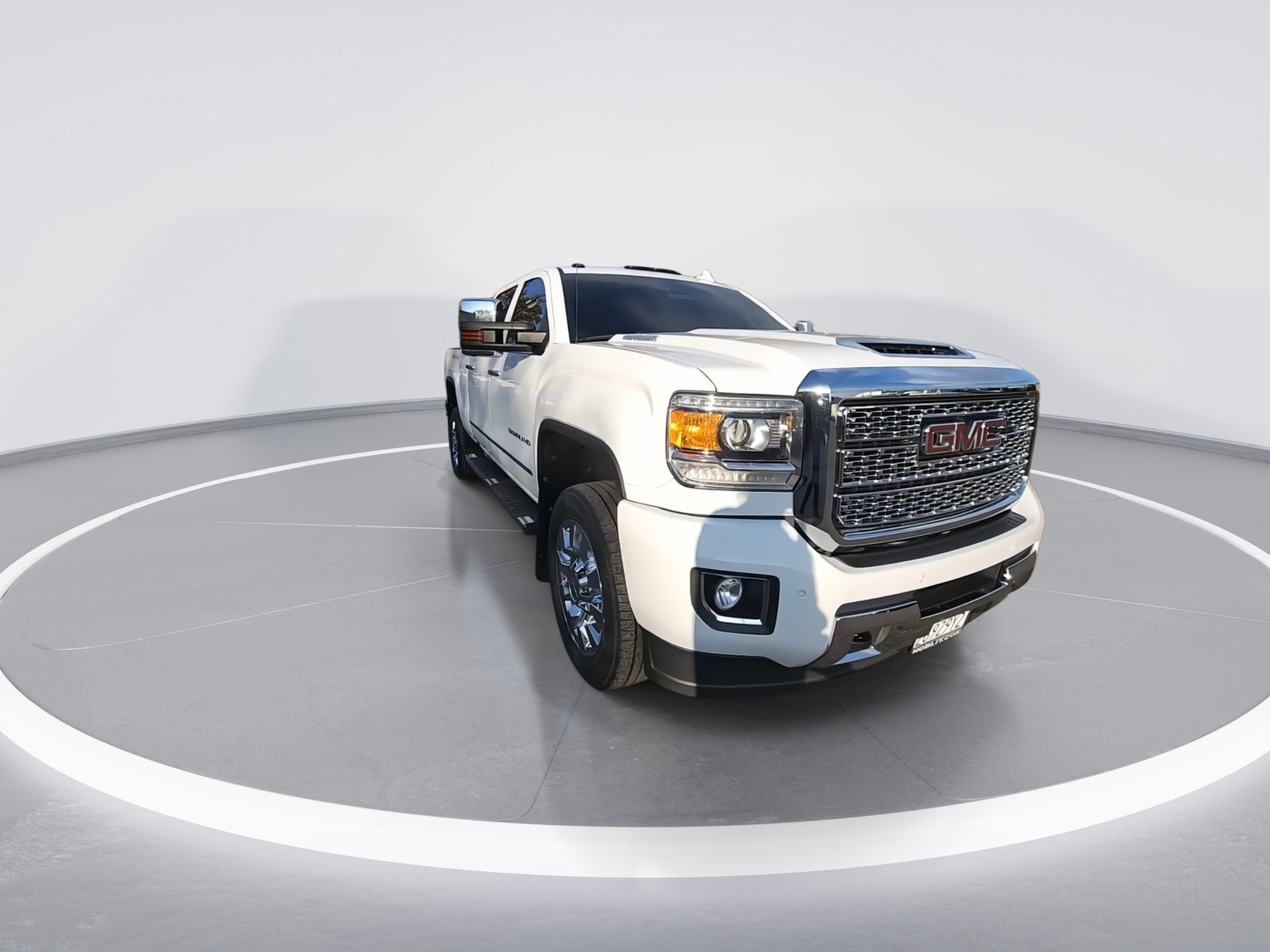 Used 2019 GMC Sierra 2500 Denali image 3