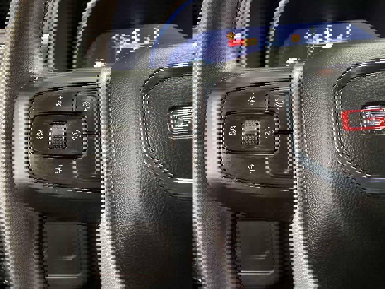 Used 2023 GMC Yukon SLT image 22