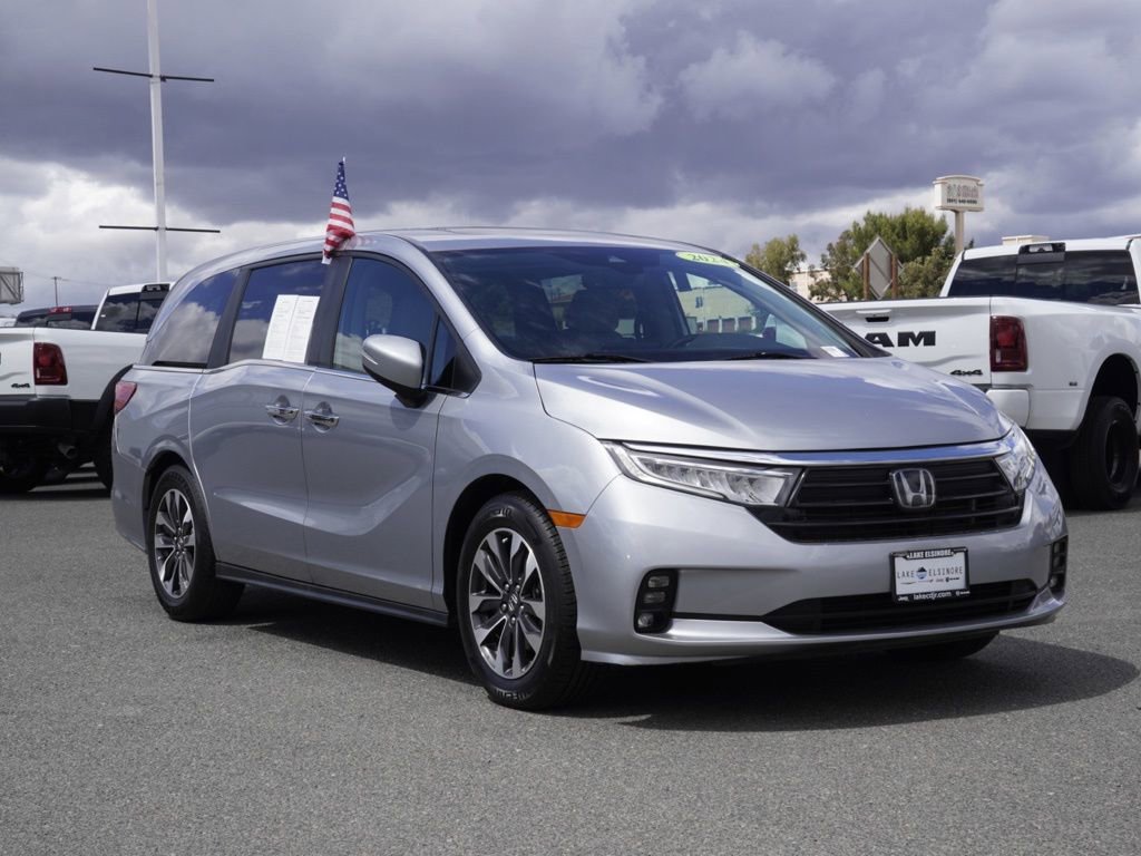 Used 2024 Honda Odyssey EX-L image 2
