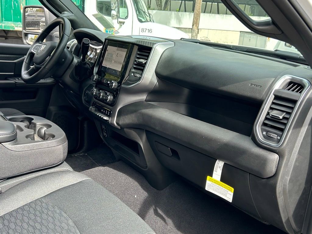 New 2025 RAM 2500 Big Horn image 33