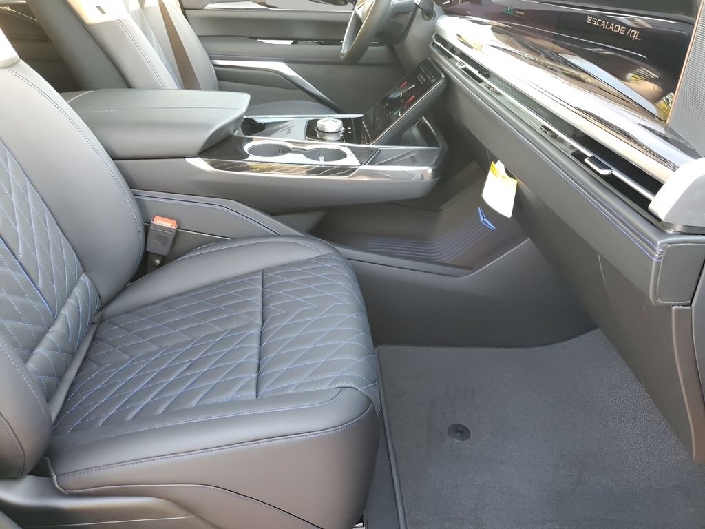 New 2026 Cadillac Escalade IQL Luxury AWD/4WD image 21