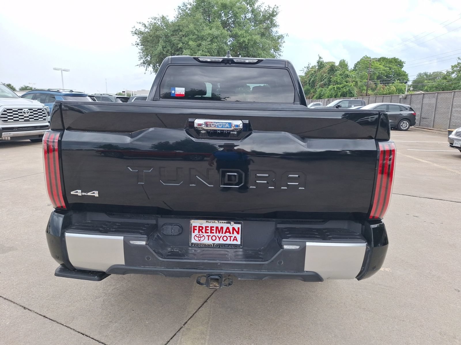 Used 2024 Toyota Tundra Limited AWD/4WD image 5
