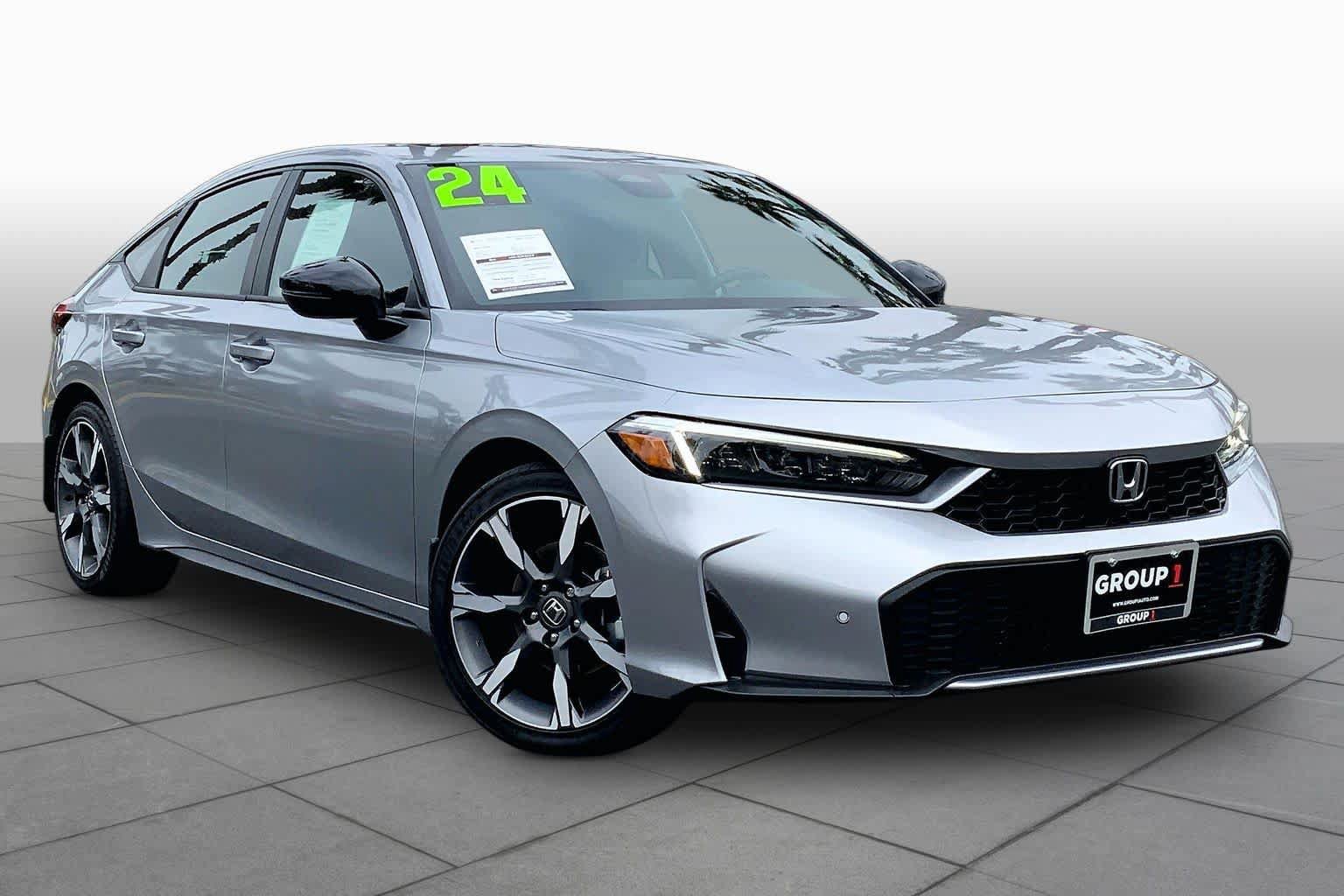 Used 2025 Honda Civic Sport Touring image 2