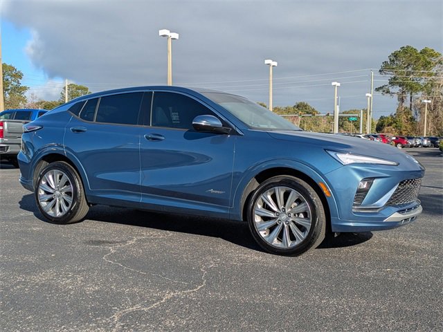 Used 2024 Buick Envista Avenir image 2