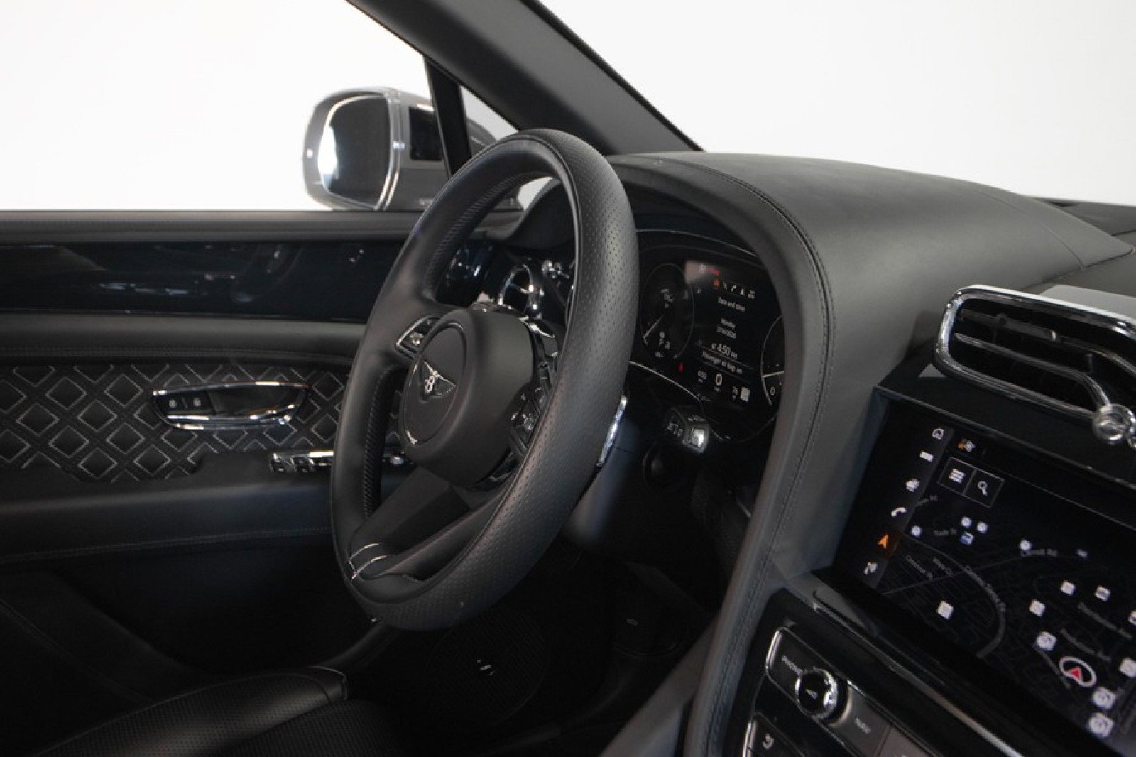 Used 2023 Bentley Bentayga Speed image 61