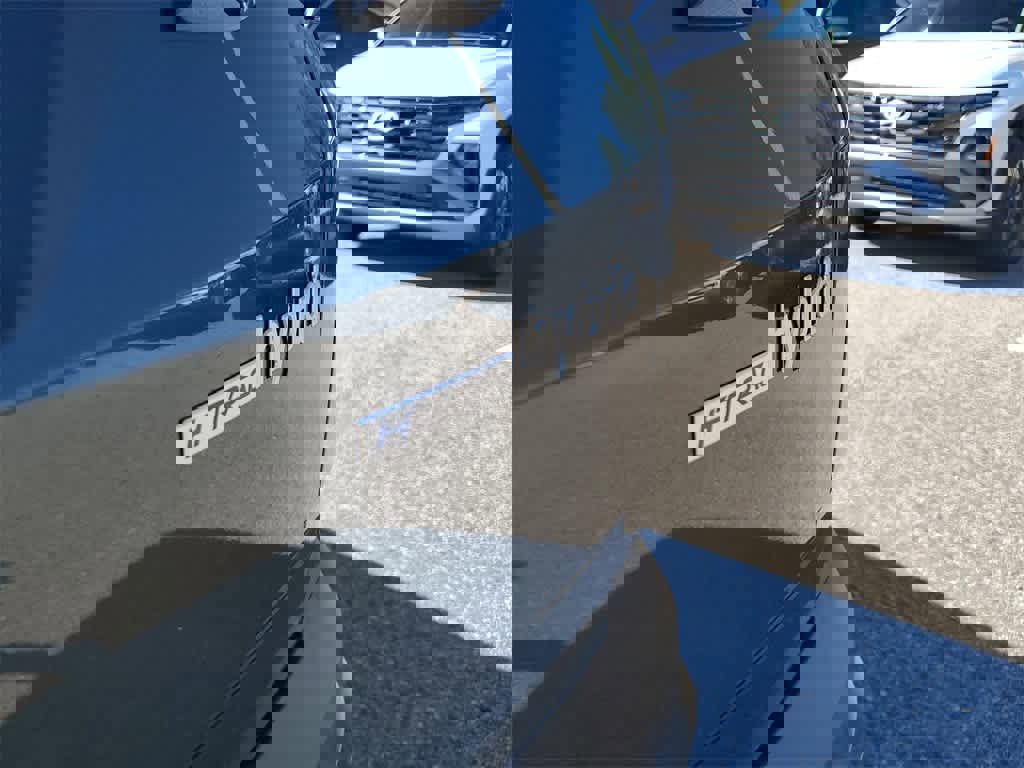 New 2026 Hyundai Tucson Blue SE w/ Tow & Go Package image 6