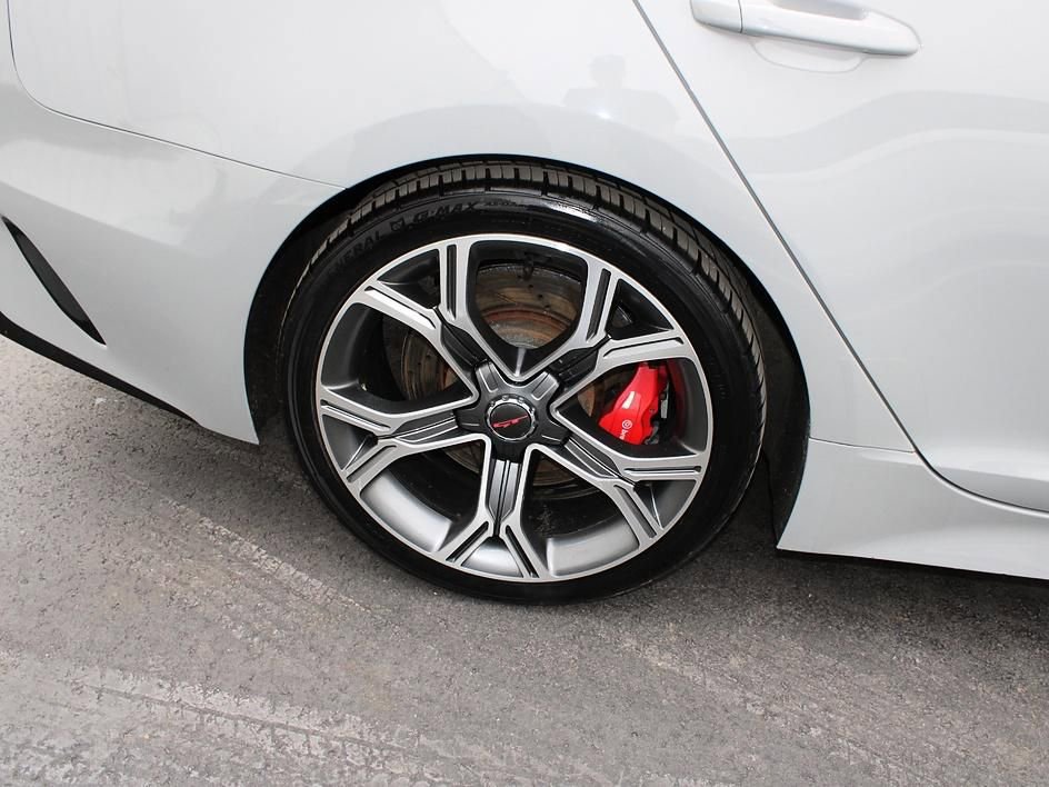 Used 2018 Kia Stinger GT image 10