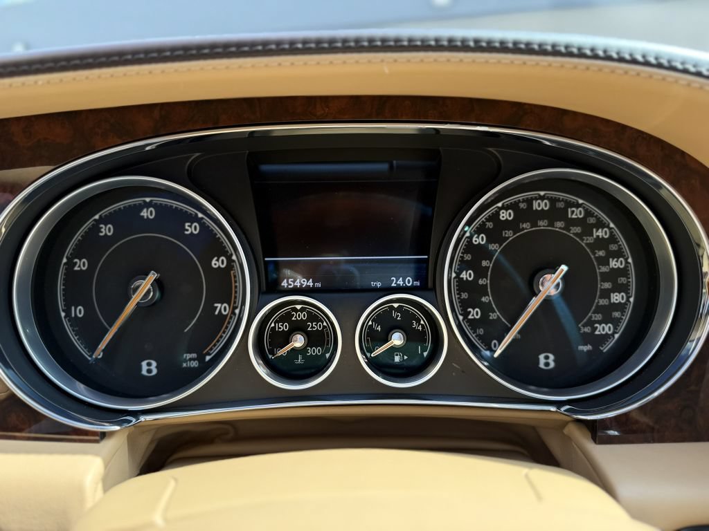 Used 2018 Bentley Flying Spur S V8 AWD/4WD image 27