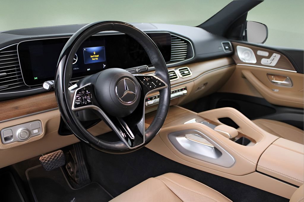 Used 2024 Mercedes-Benz GLE 350 4MATIC image 8