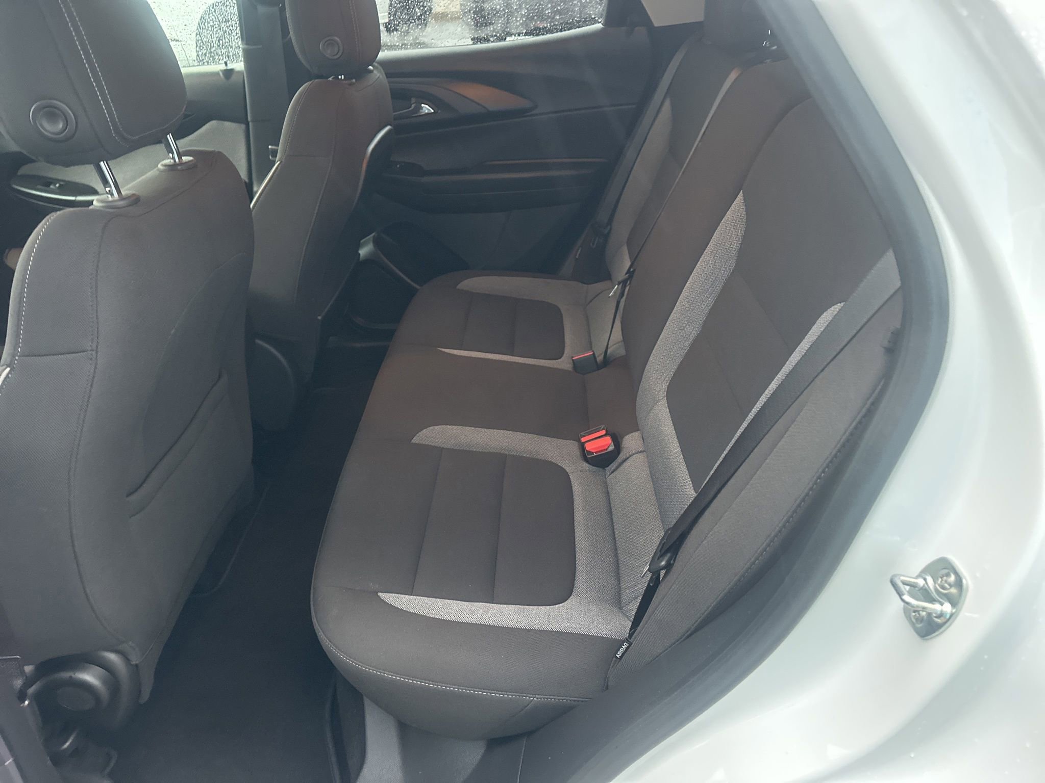 Used 2025 Chevrolet TrailBlazer LT FWD image 16