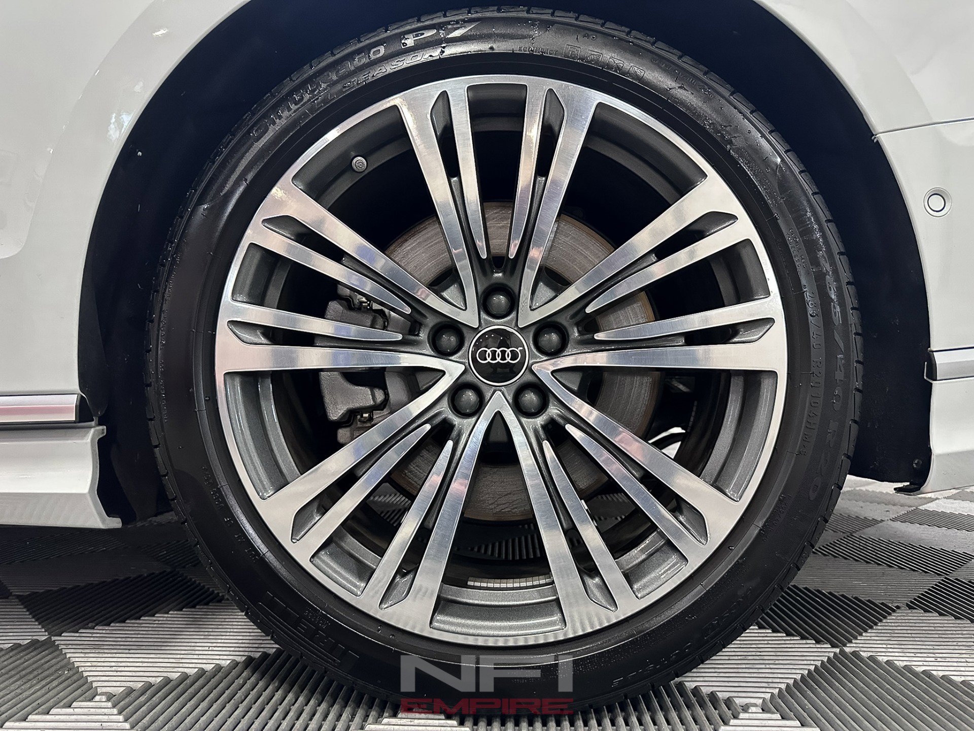 Used 2024 Audi A8 L 3.0T image 22