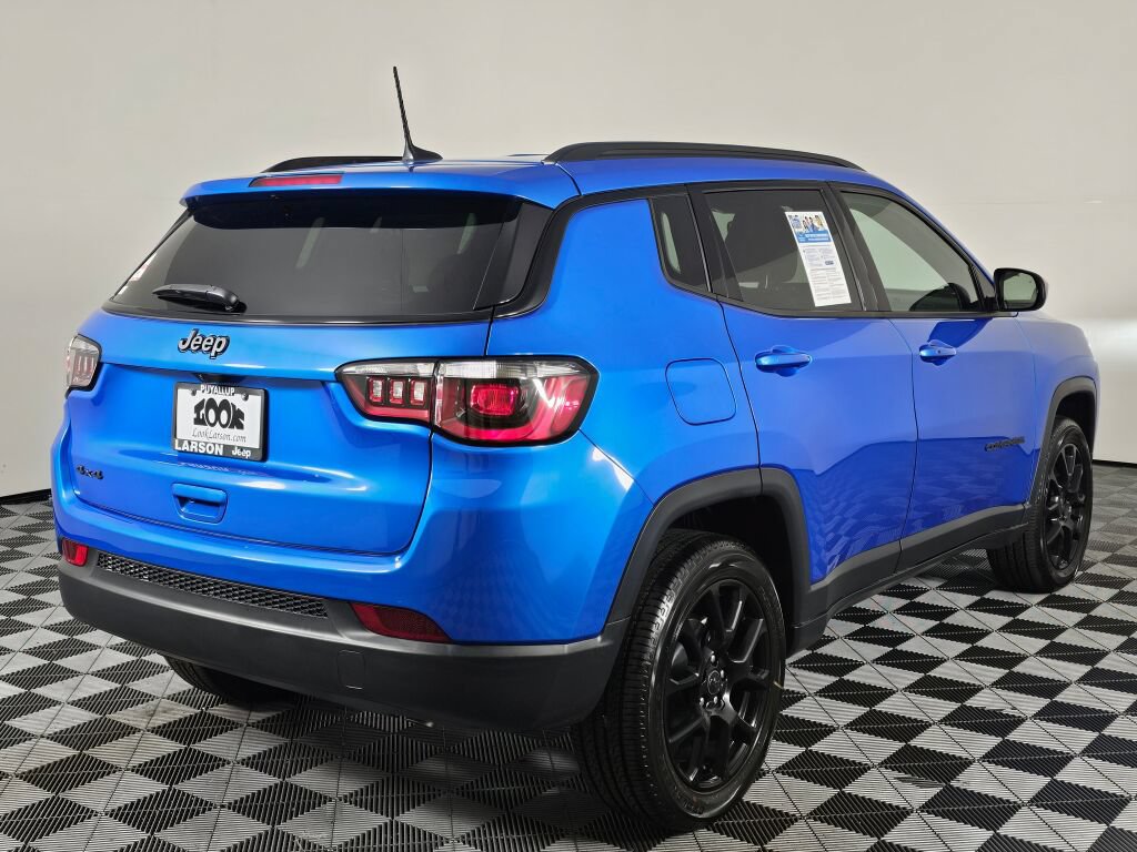New 2026 Jeep Compass Latitude AWD/4WD image 4