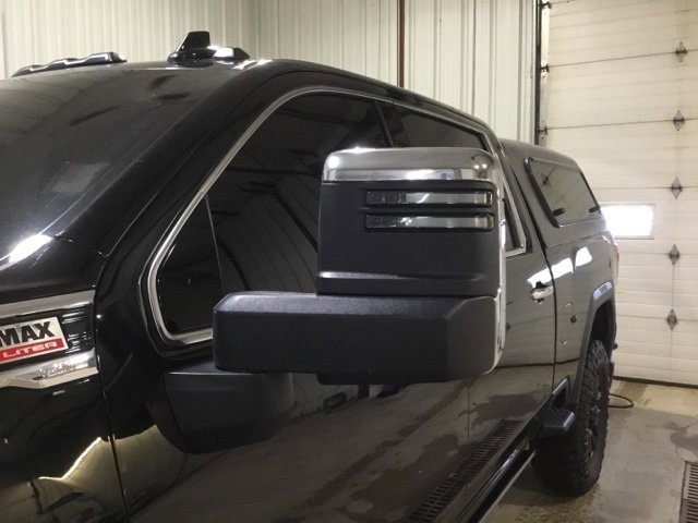 Used 2021 GMC Sierra 2500 Denali w/ Denali Black Diamond Edition image 13