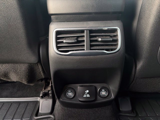 Used 2021 Hyundai Santa Fe Limited AWD/4WD image 8